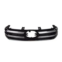 Fekete - Ezüst közép - Króm berakás - A Toyota embléma nem tartozék!