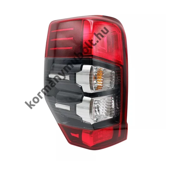 8330B211 Mitsubishi L200 Hátsó Lámpa Bal 2015-