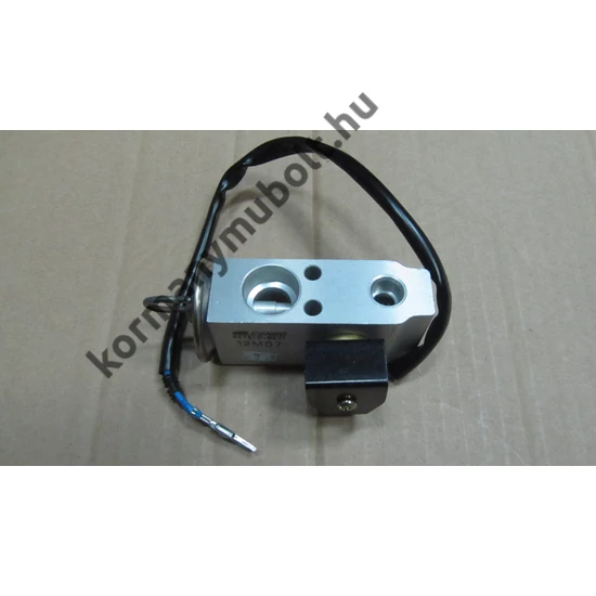 Mitsubishi Pajero Expanziós Szelep MR500662 MB878067